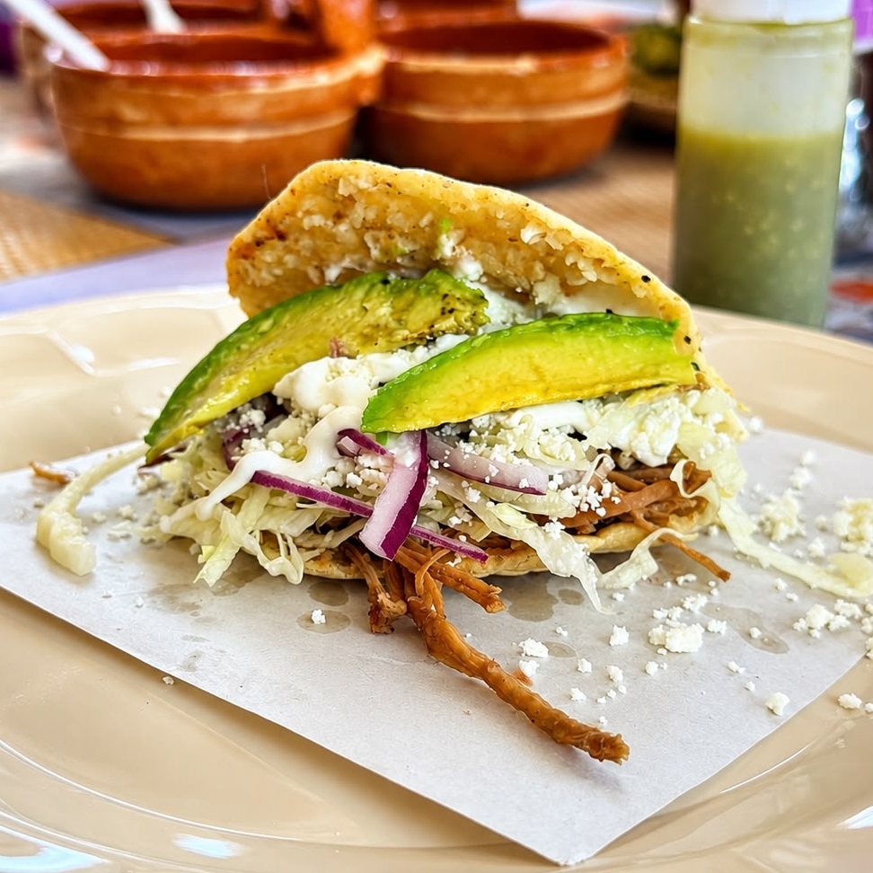 Gordita de Frijol con Queso