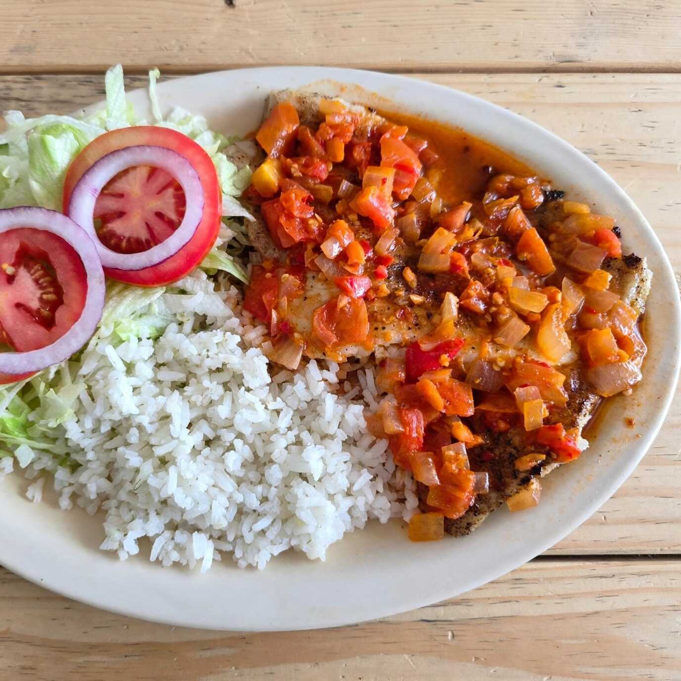 Filete Combinado Empanizado a la Diabla