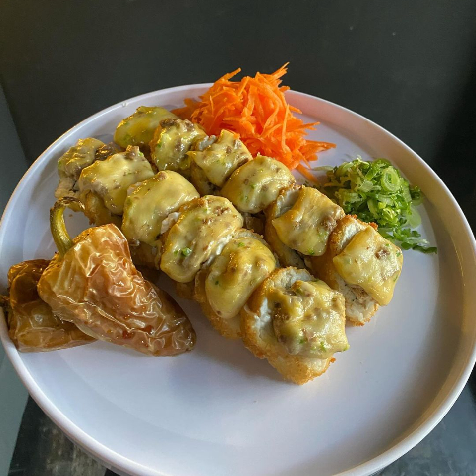 CHEESY ROLL