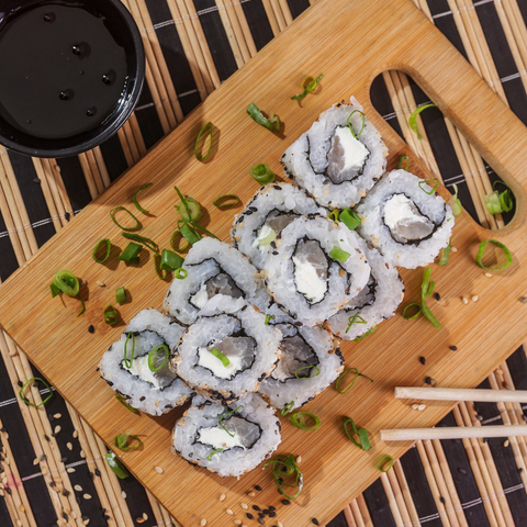 ALGA, ARROZ, GERGILIM TORADO, CREME CHESSE E CAMARÃO CROCK.ALGA, ARROZ, GERGILIM TORADO, CREME CHESSE E PEIXE BRANCO