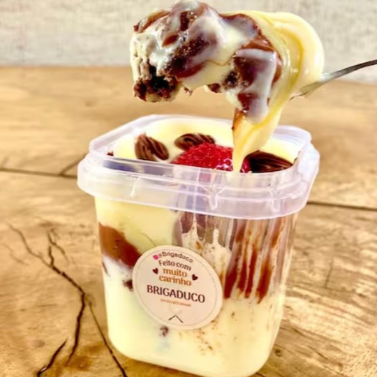 Brownie no Pote Ninho com Nutella