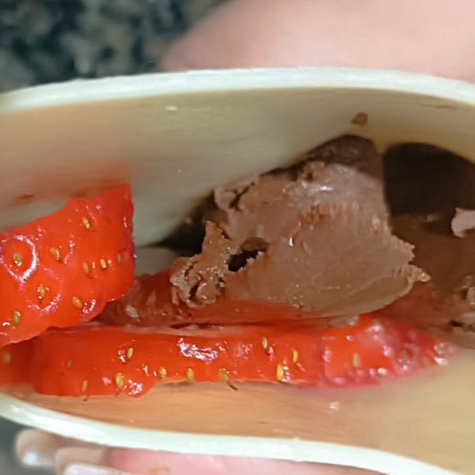 metade do tamanho normal com direito a 2 sabores e 2 acompanhamentos
