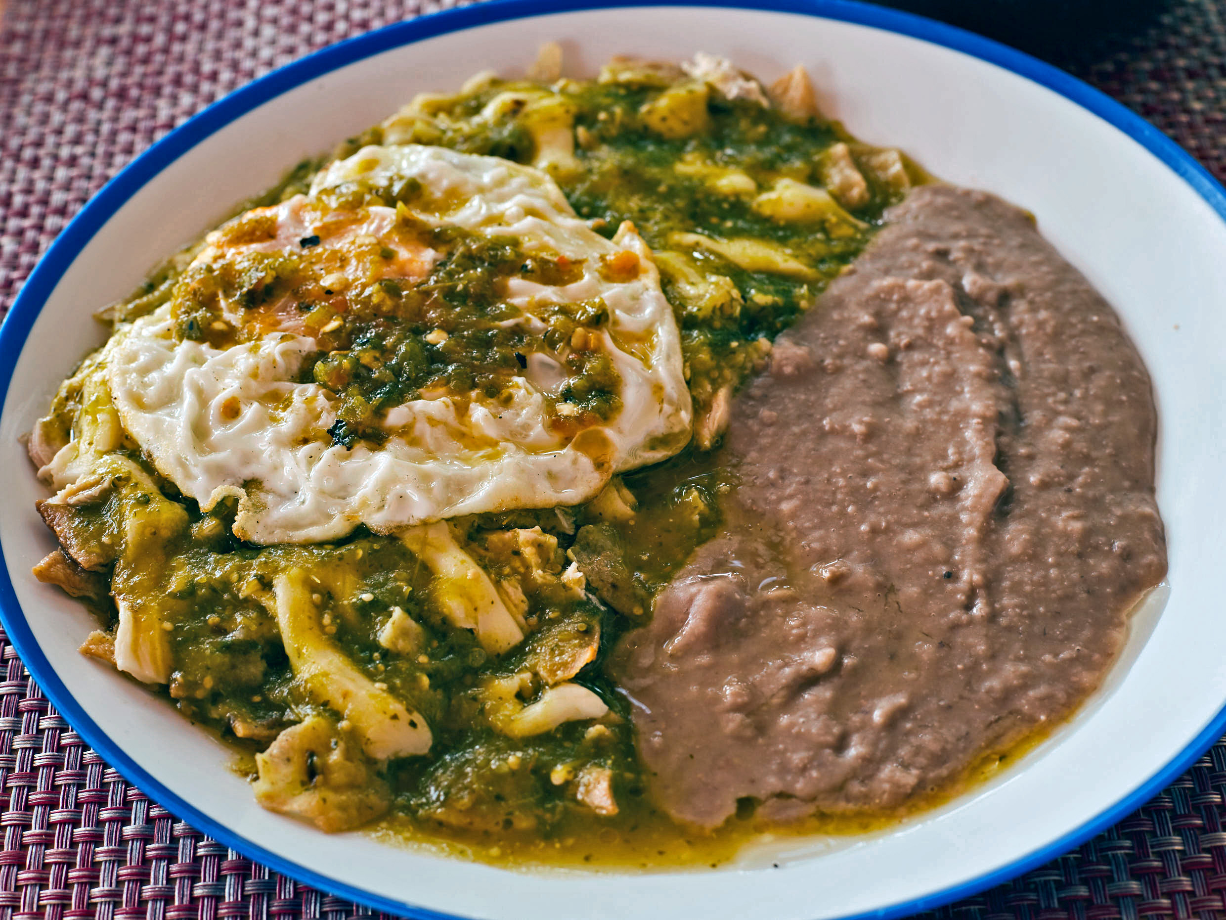 COMBO-Chilaquiles Chicharron Especial