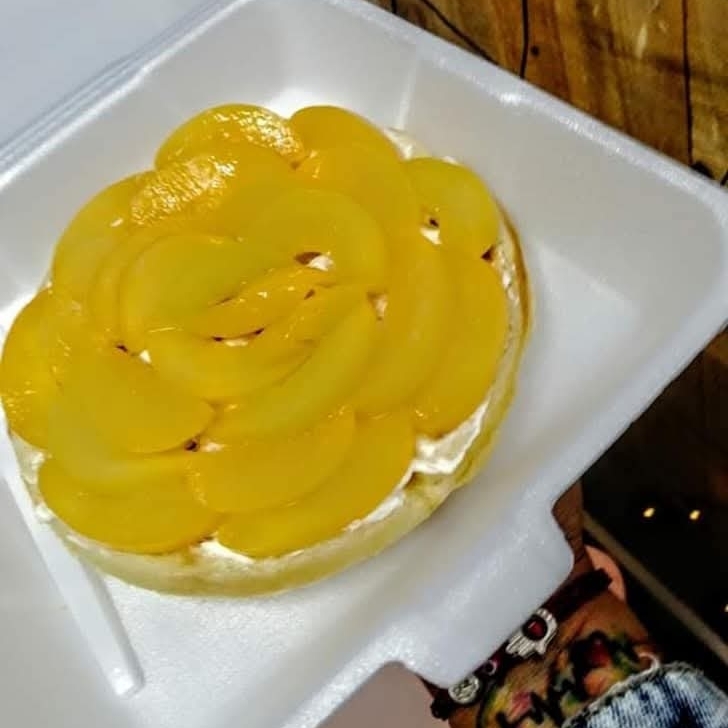 Waffle de Mermelada de Durazno con Platano