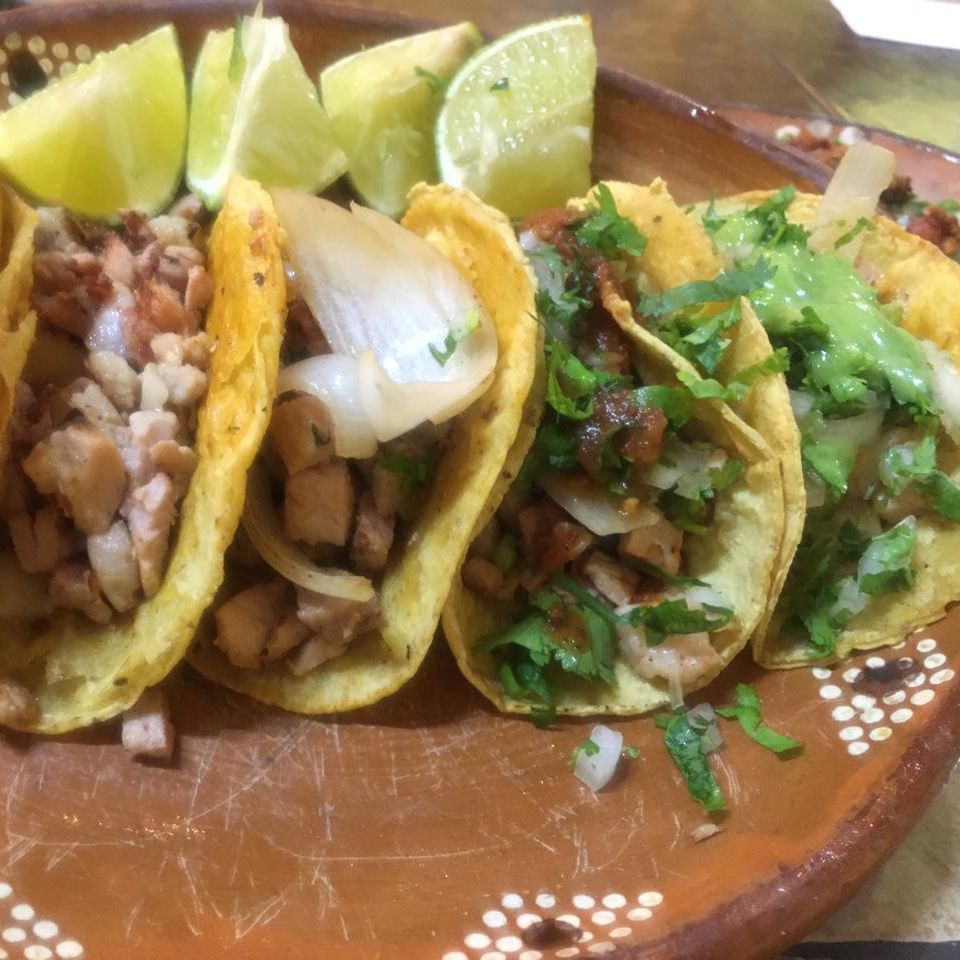 Taco de Chuleta Queso Tortilla de Maíz