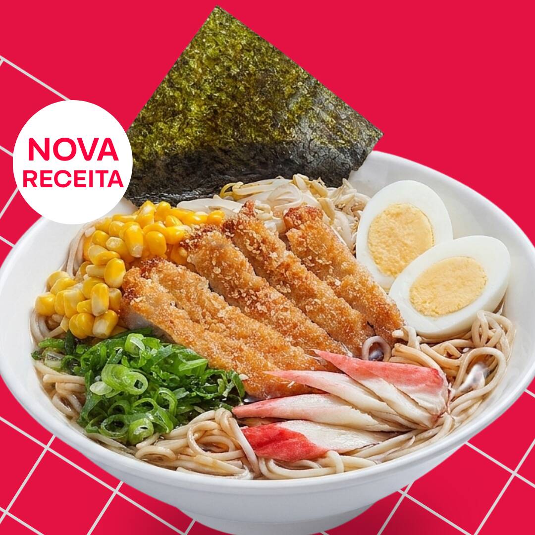 Macarrão oriental com caldo à base de shoyu, kani, ovos marinados, milho, moyashi, cebolinha, nori + chicken katsu ou tonkatsu ou berinjela furai ou camarão crispy.