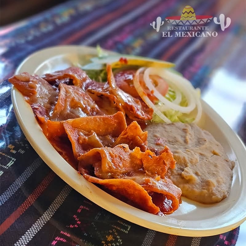 CHILAQUILES ROJOS SENCILLOS
