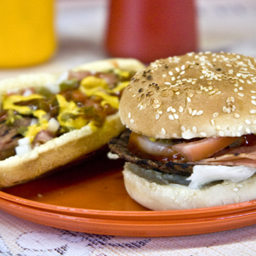 COMBO HOTDOG JUMBO DE RES Y HAMBURGUESA! TRABALA