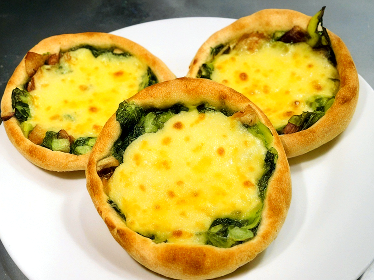 Mega Esfiha - Tiradentes