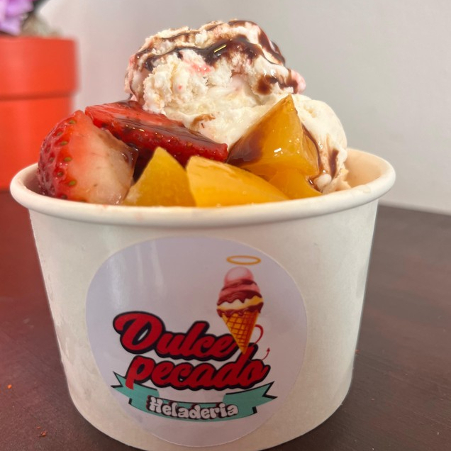 Canasta Desechable 2 Sabores + 1 Topping