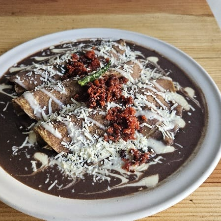 Enfrijoladas