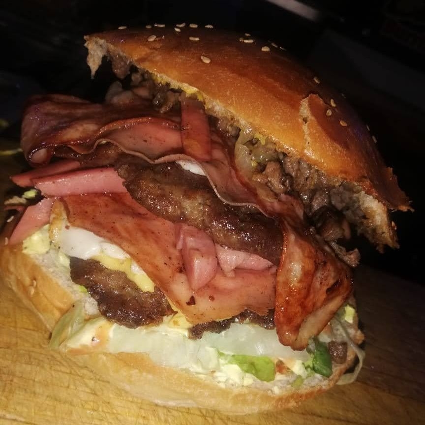Hamburguesa Mega de Asada