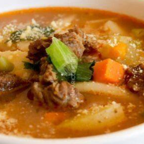SOPA MAGRA DE LEGUMES TEMPARADA COM PRODUTOS NATUARAIS, DE BAIXO INDICE GLICÊMICO COM ISCA DEFRANGO OU ISCA DE CARNE