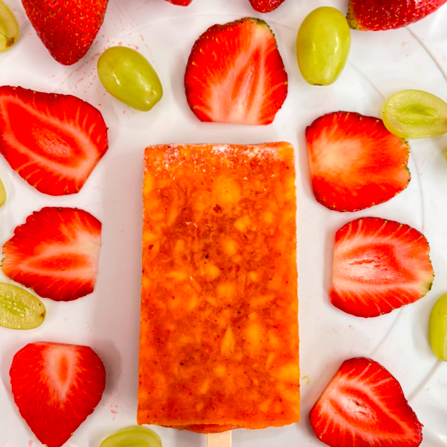 Paleta de Mango con Chile.