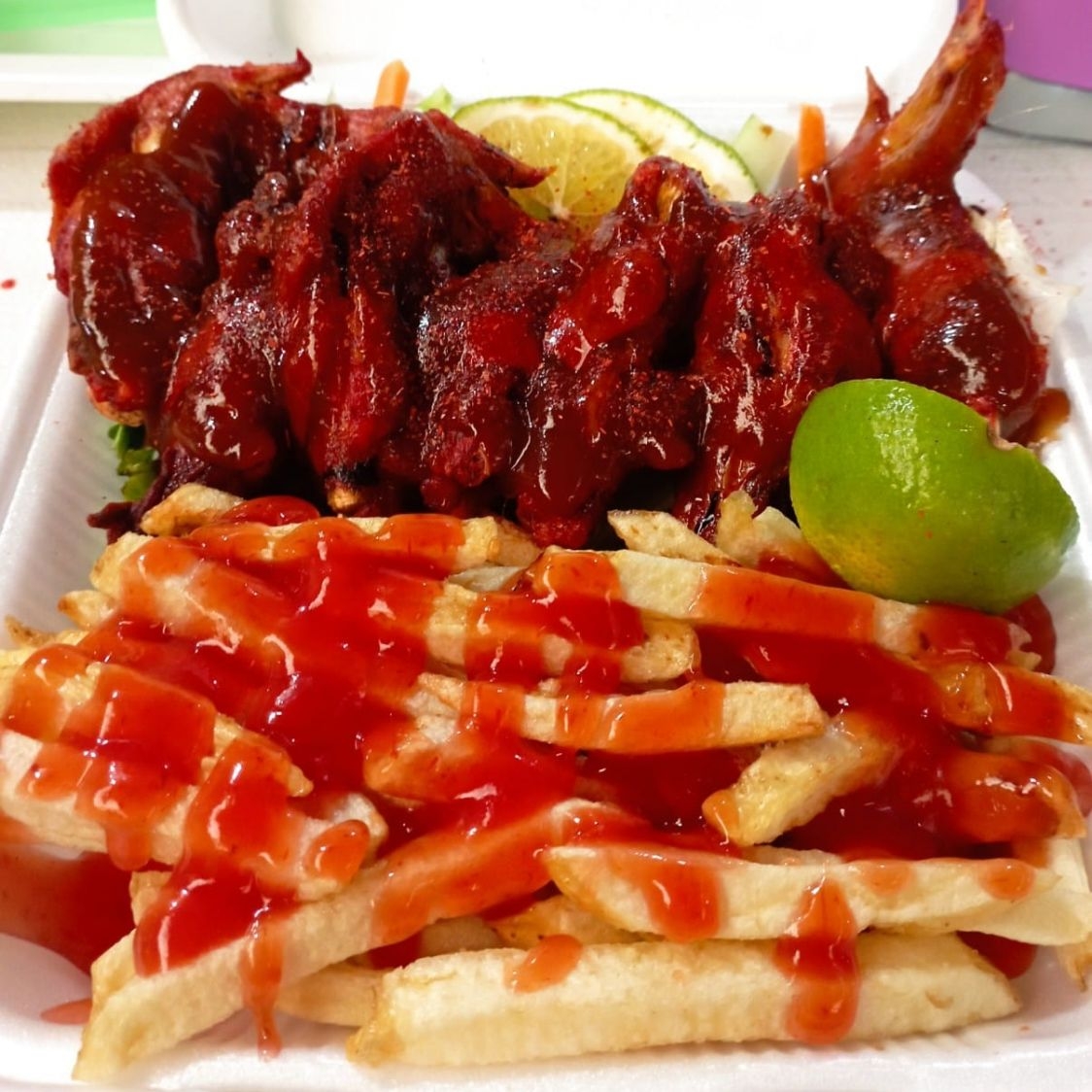 Alitas con papas