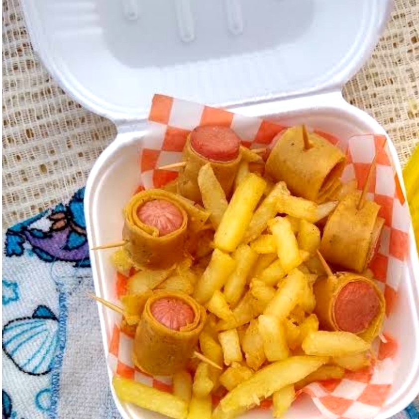 Salchitacos con Papas a la francesa