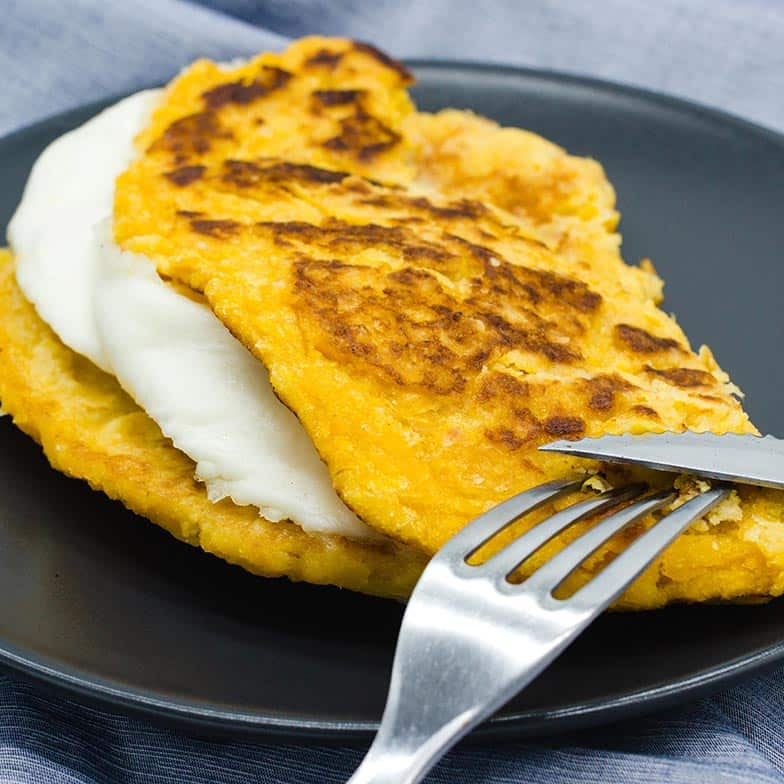 Cachapa con Doble Queso Fresco