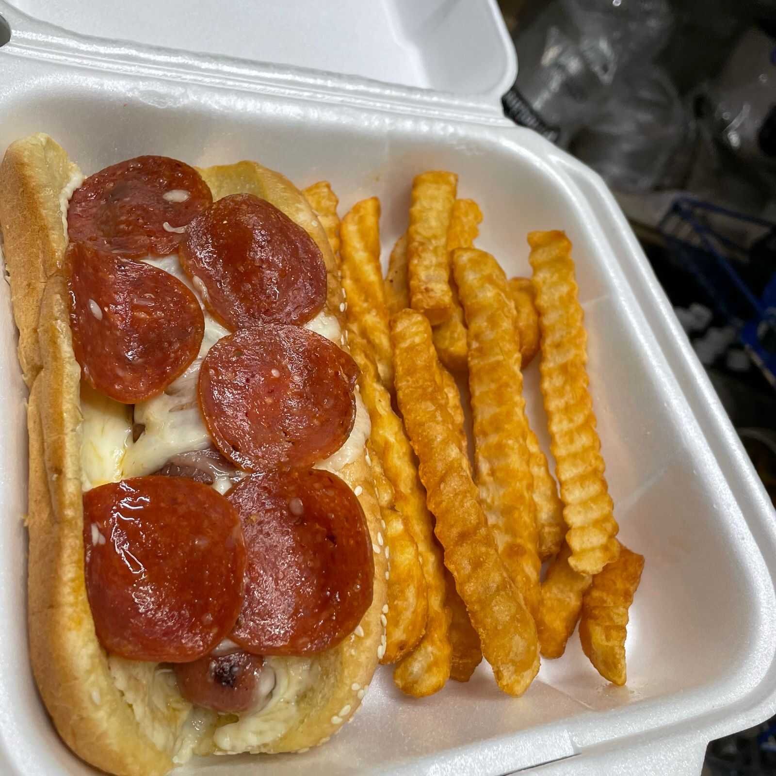 Doggo Pizza