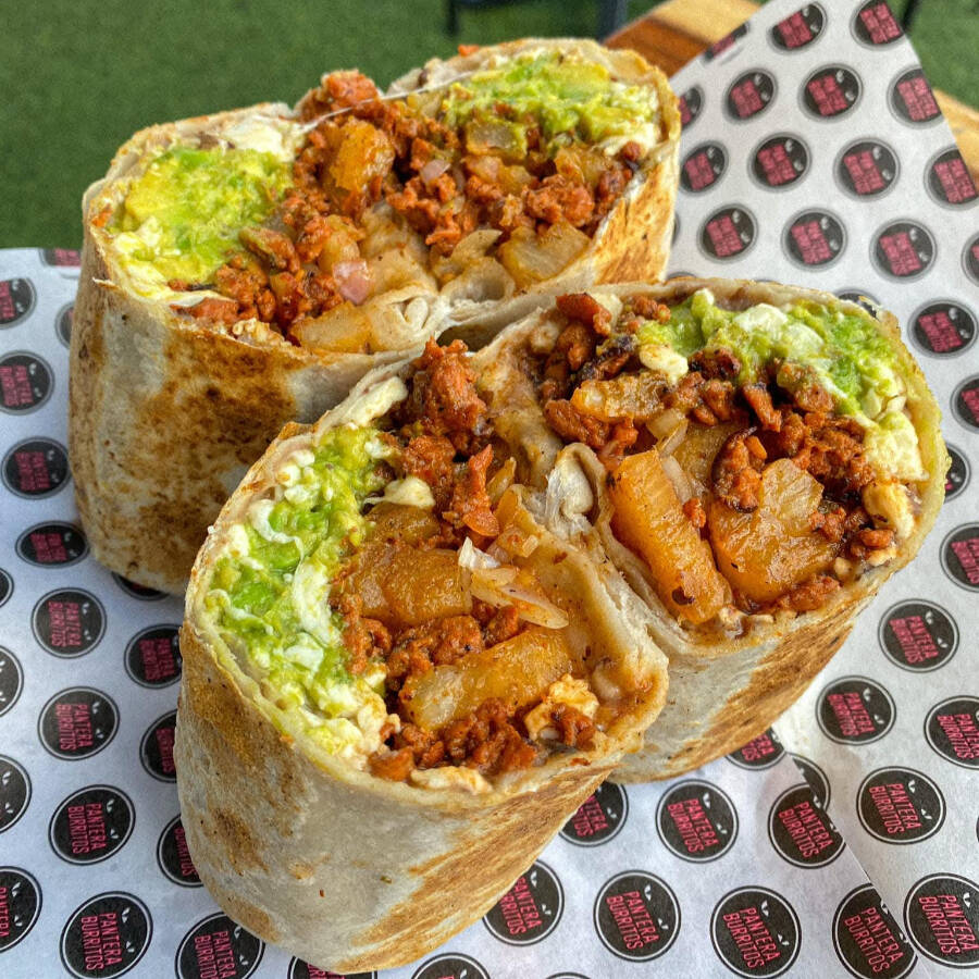 BURRITO SALCHICHA ADOBADA XXL