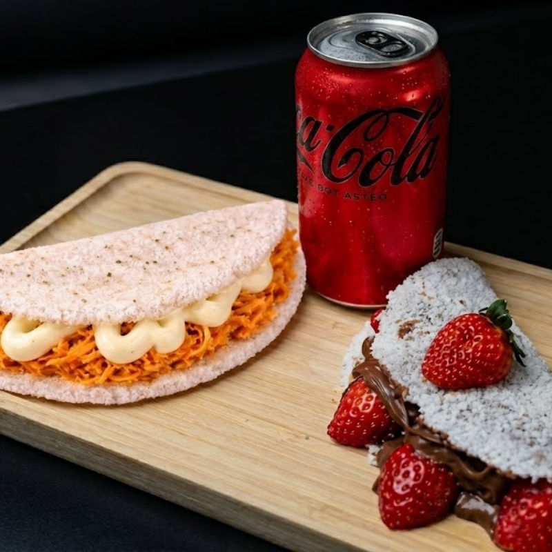 Combo Clássico de Frango com Cream Cheese+Creme de avelã com cacau e Com morango = refri 350 ml
