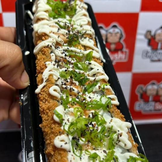 Recheio de salmão, cebolinho e gergelim