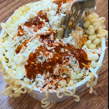 Maruchan Esquites