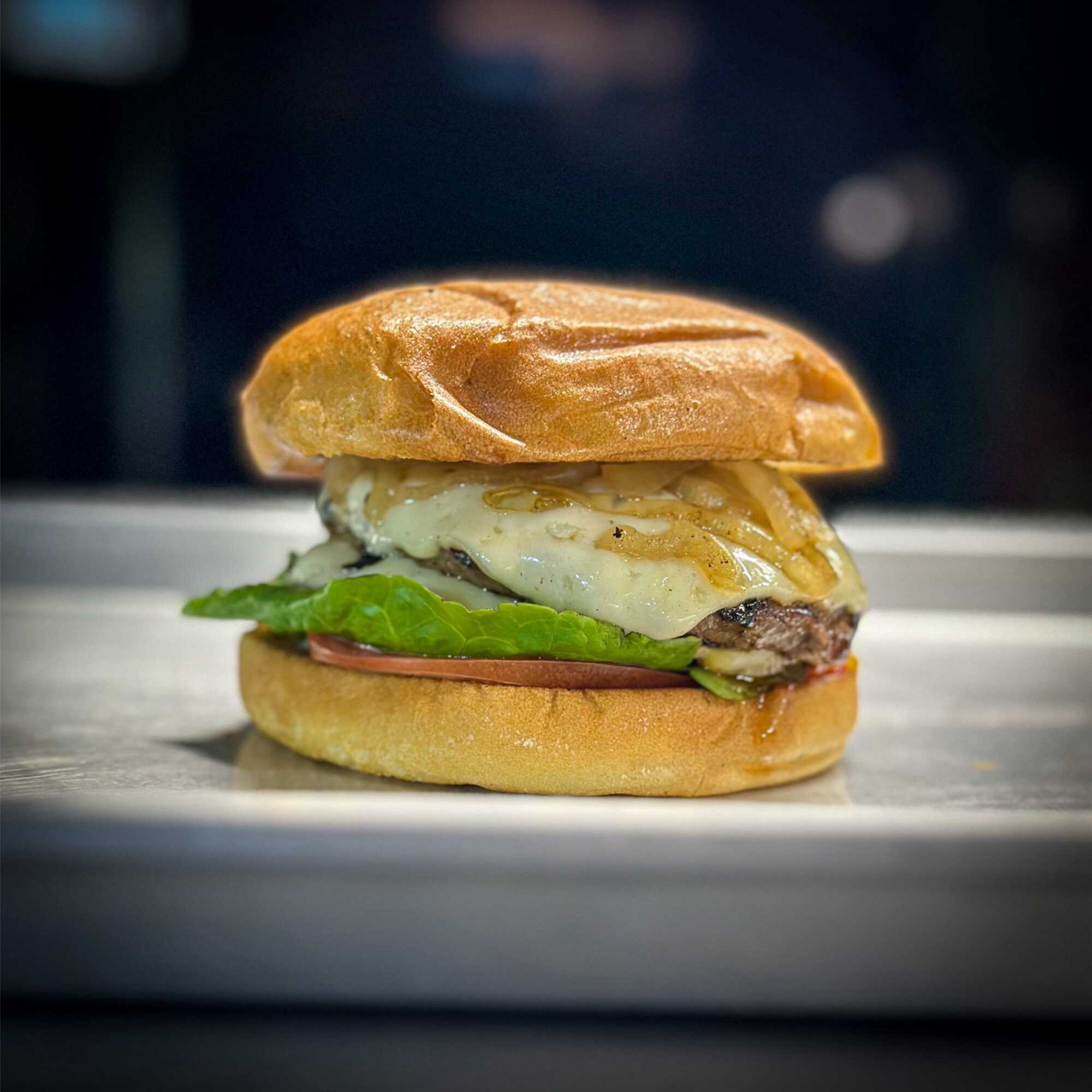 Hamburguesa Meata con Chile Chilaca