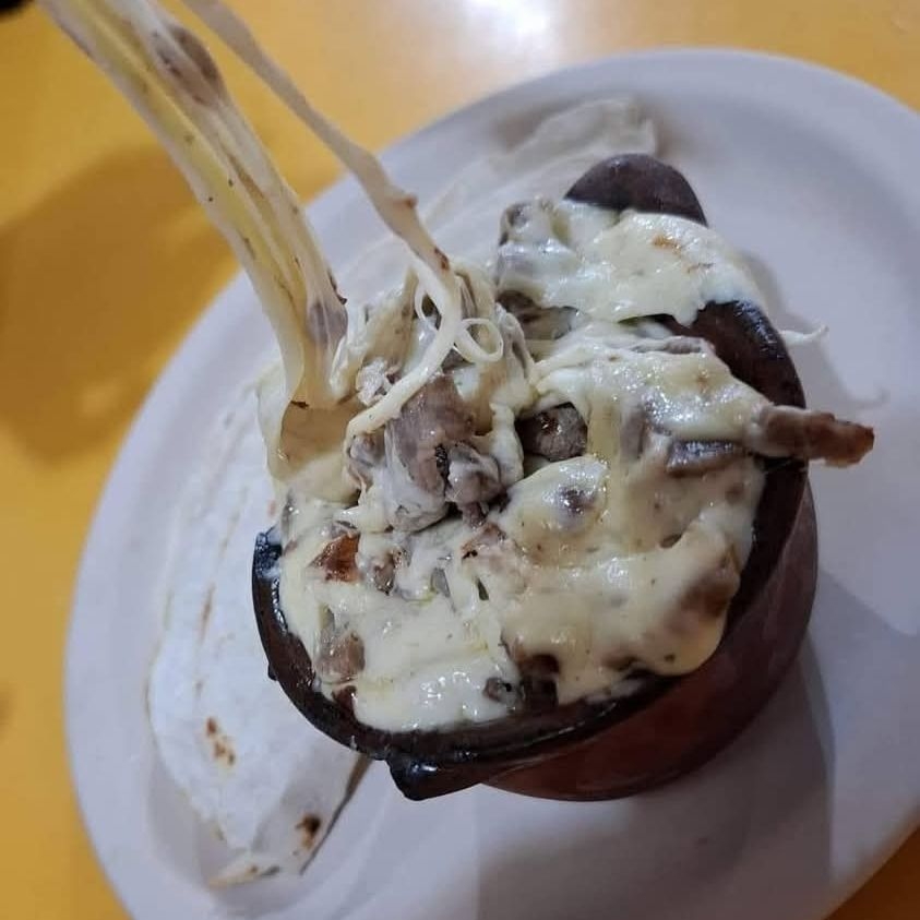 Queso Fundido de Arrachera
