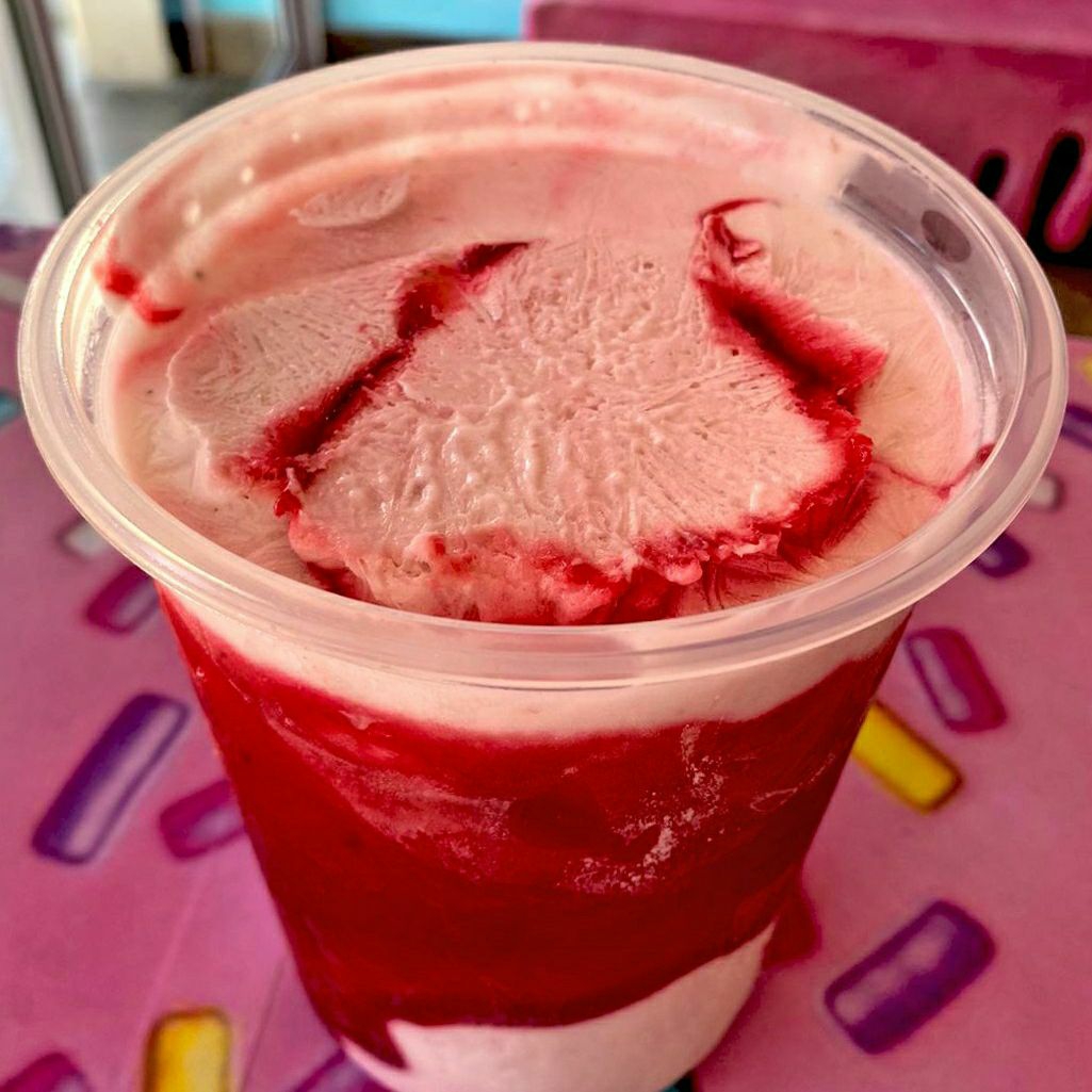 Helado de Fresas con Crema