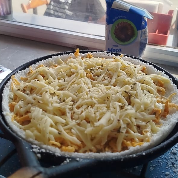 Escolha o queijo mussarela, ou Minas