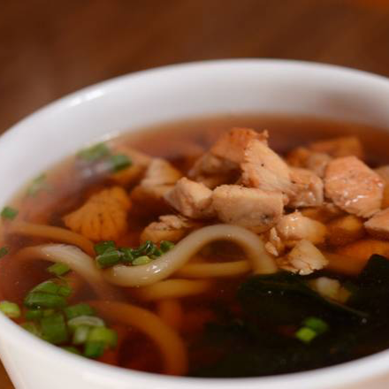 Sopa Udon de Pollo