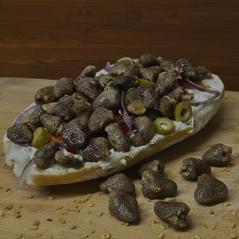 Acompanha: Pão, pasta de alho, tomate, cebola, pimentão, orégano, alho, torrado e azeitona