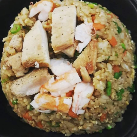 Yakimeshi De Pollo