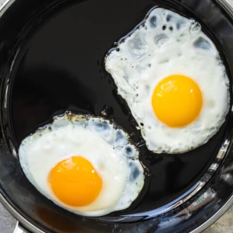 2 huevos estrellados