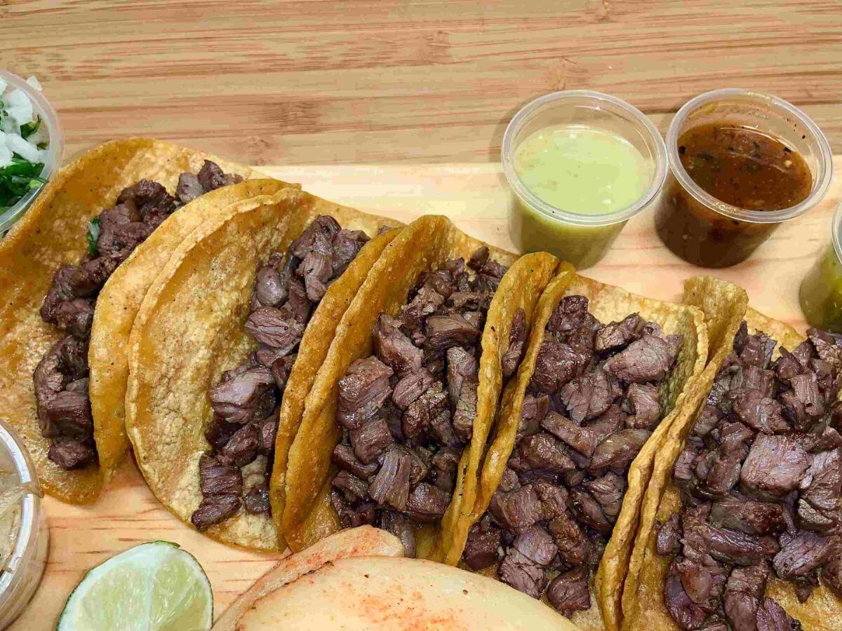 TACOS TORTAS Y GRINGAS AL CARBON DON GUERO
