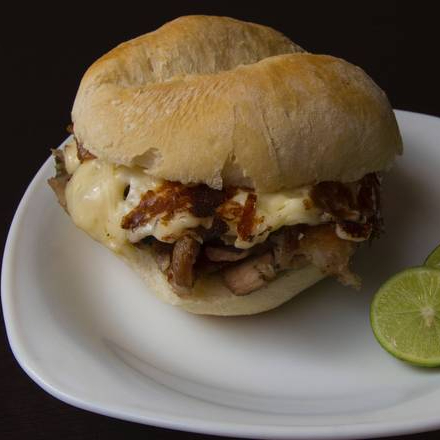 TORTA ARABE CON QUESO