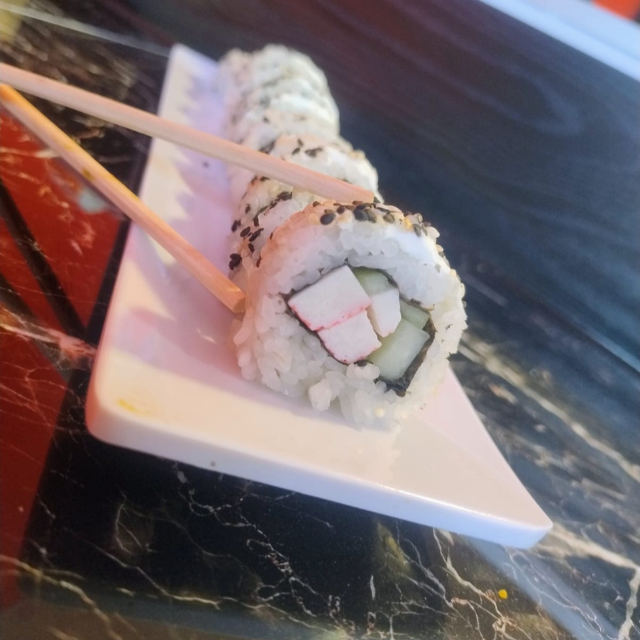 Salmón Roll