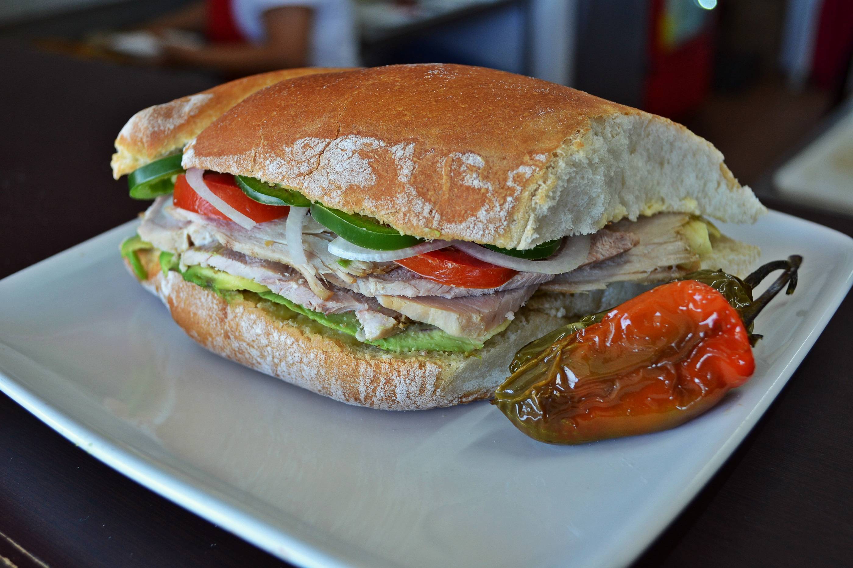 Lonche de Carnitas (Mixto)