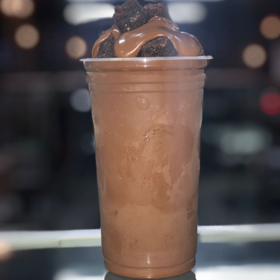 AÇAÍ,DUAS CAMADAS DE NUTELLA E BROWNIE