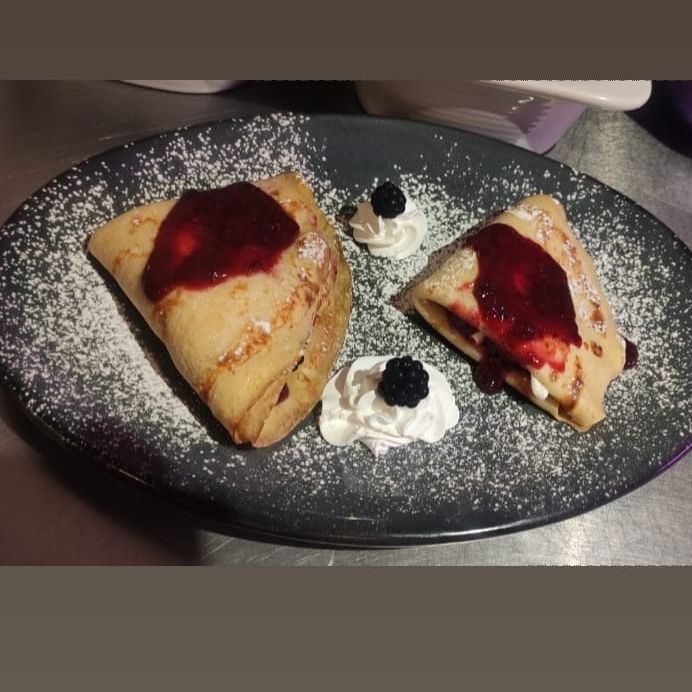 Crepas Dulces, Queso Crema con Zarzamora