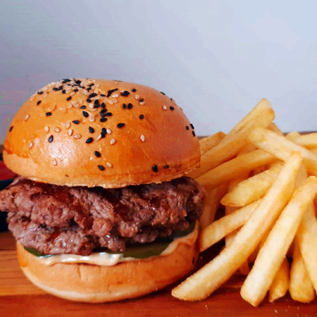 Burger Clásica Doble+Papas