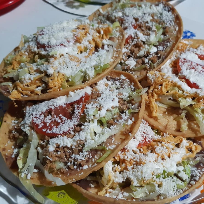 TOSTADA DE POLLO