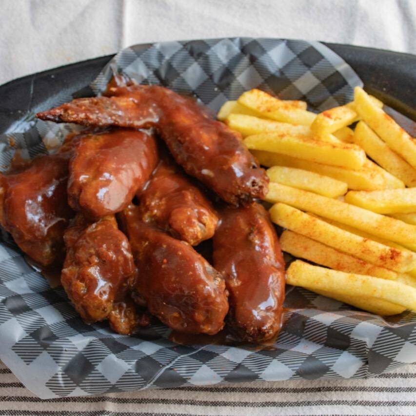 6 Alitas Bbq + Papas Frita