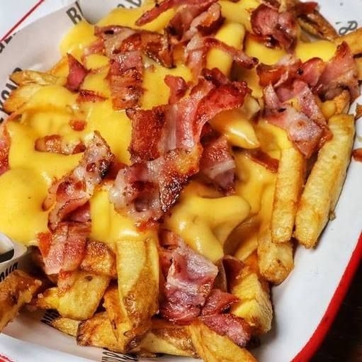 Papas con Queso y Tocino