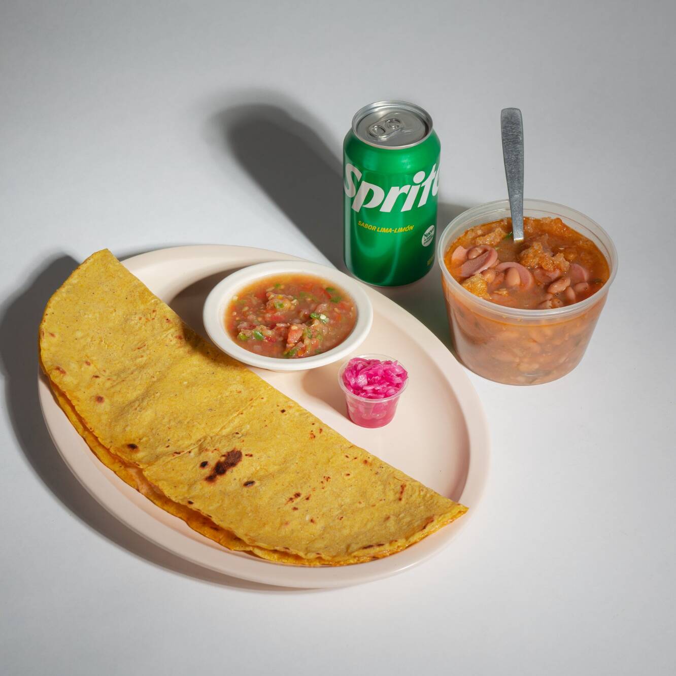Coca Cola + Quesadillas
