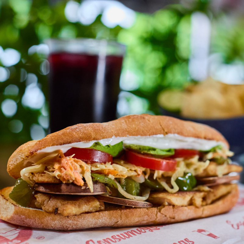 Combo torta milanesa + te jazmin 500 ml
