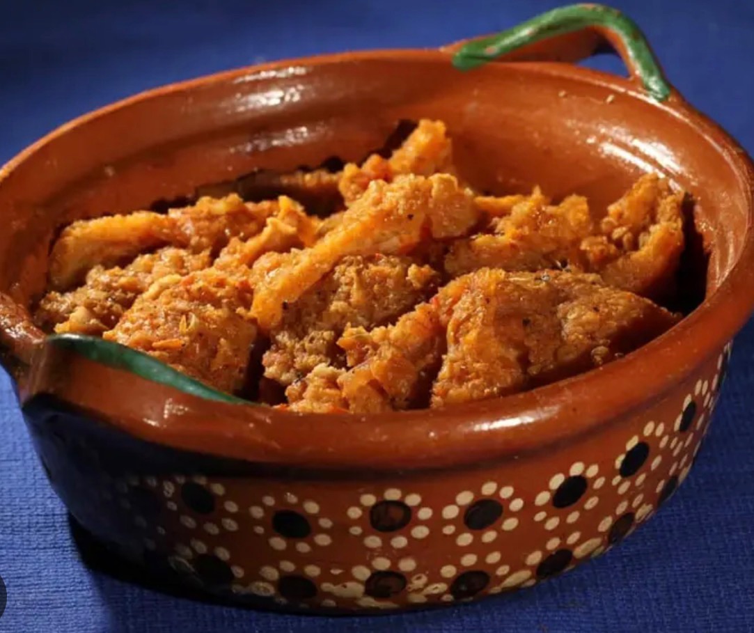 Guisado de 1/2 Kg de Chicharrón Salsa Roja