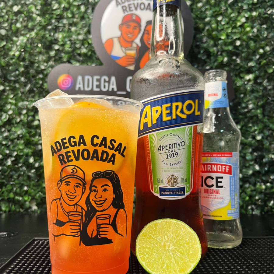 aperol, ice limão, suco de laranja e limão