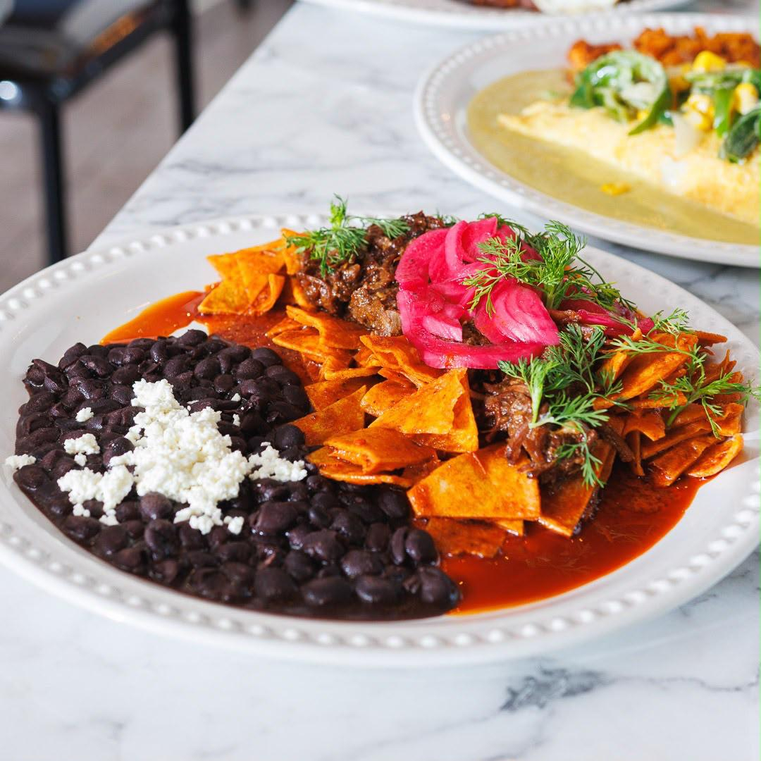 Chilaquiles con Birria