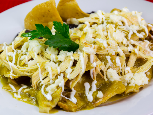 CHILAQUILES DE LA ABUELA LUCHA